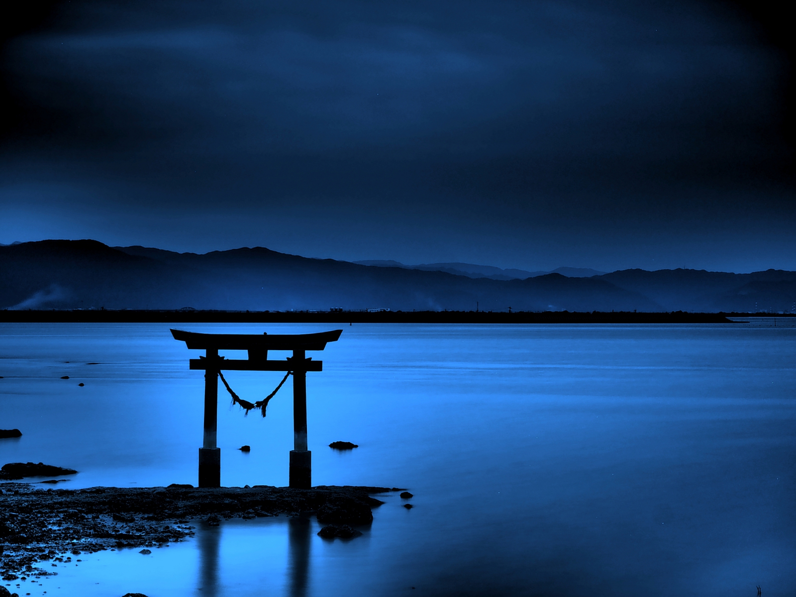 永尾剱神社の海の鳥居